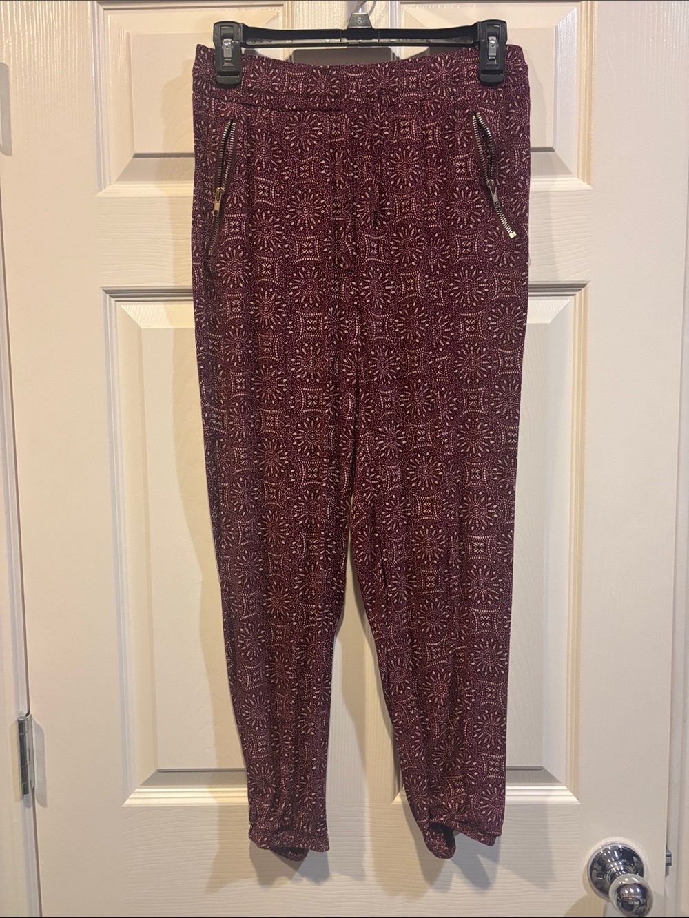 Women's Burgundy Patterned Jogger Pants with Zip Pockets